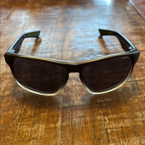 O'Neill Polarized Sunglasses - Picture 1 of 11
